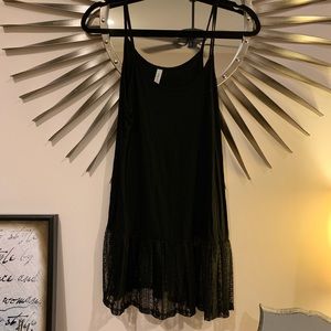 Eikosi Tank Top- Black